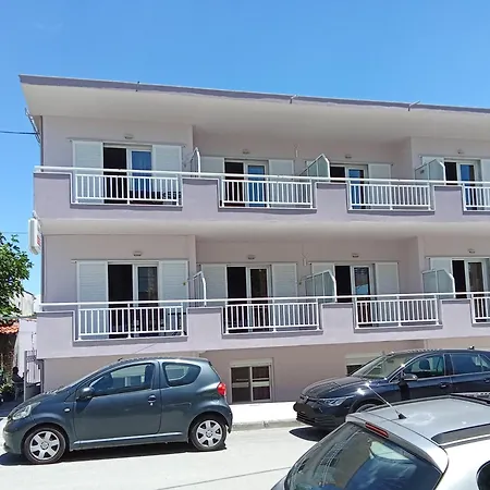 House Georgia Daire *
