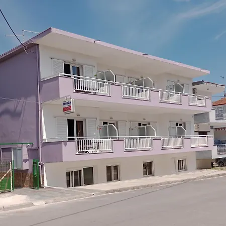 House Georgia Апартаменты